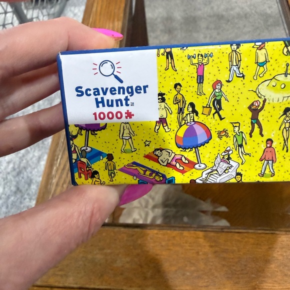 Scavenger Hunt 1000-Piece Puzzle - Multicolor - Picture 4 of 7